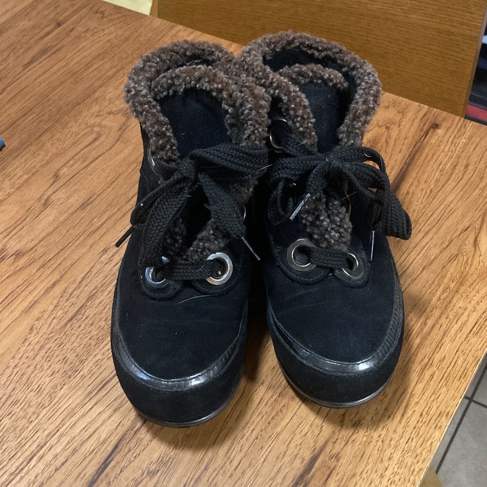 Stuart Weitzman Black Suede Fur Ankle Platform boots